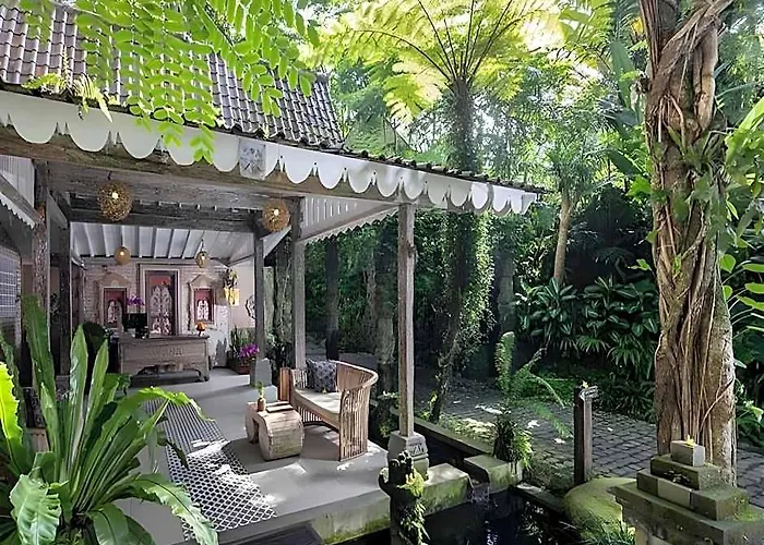 Pramana Giri Kusuma テガララン